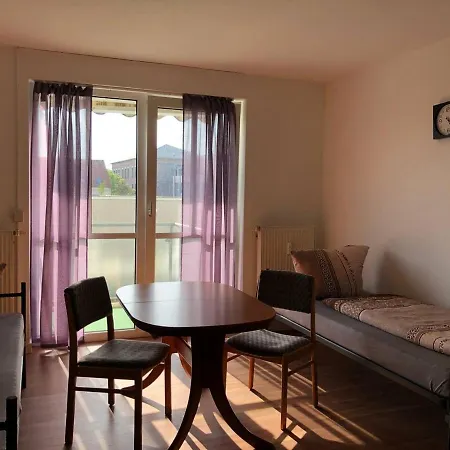 Апартаменты In Fuer Handwerker