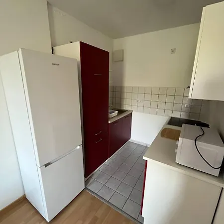 In Fuer Handwerker Apartament *
